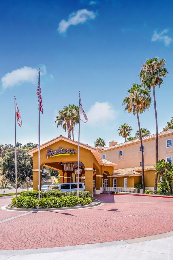 Radisson Hotel San Diego Rancho Bernardo Exterior photo